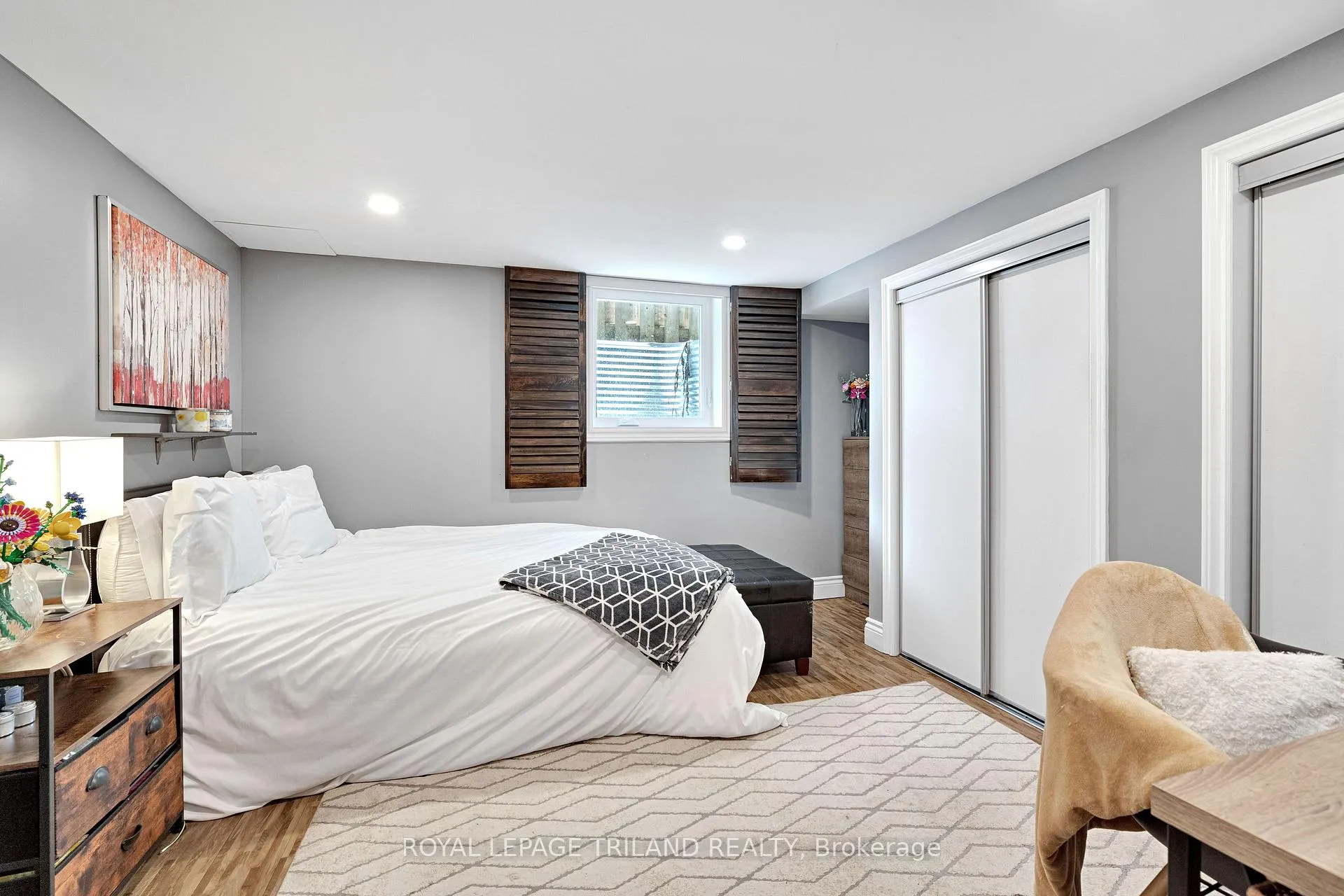 Photo 30 of 445 Ridout Street S, London, South G — HOMEH