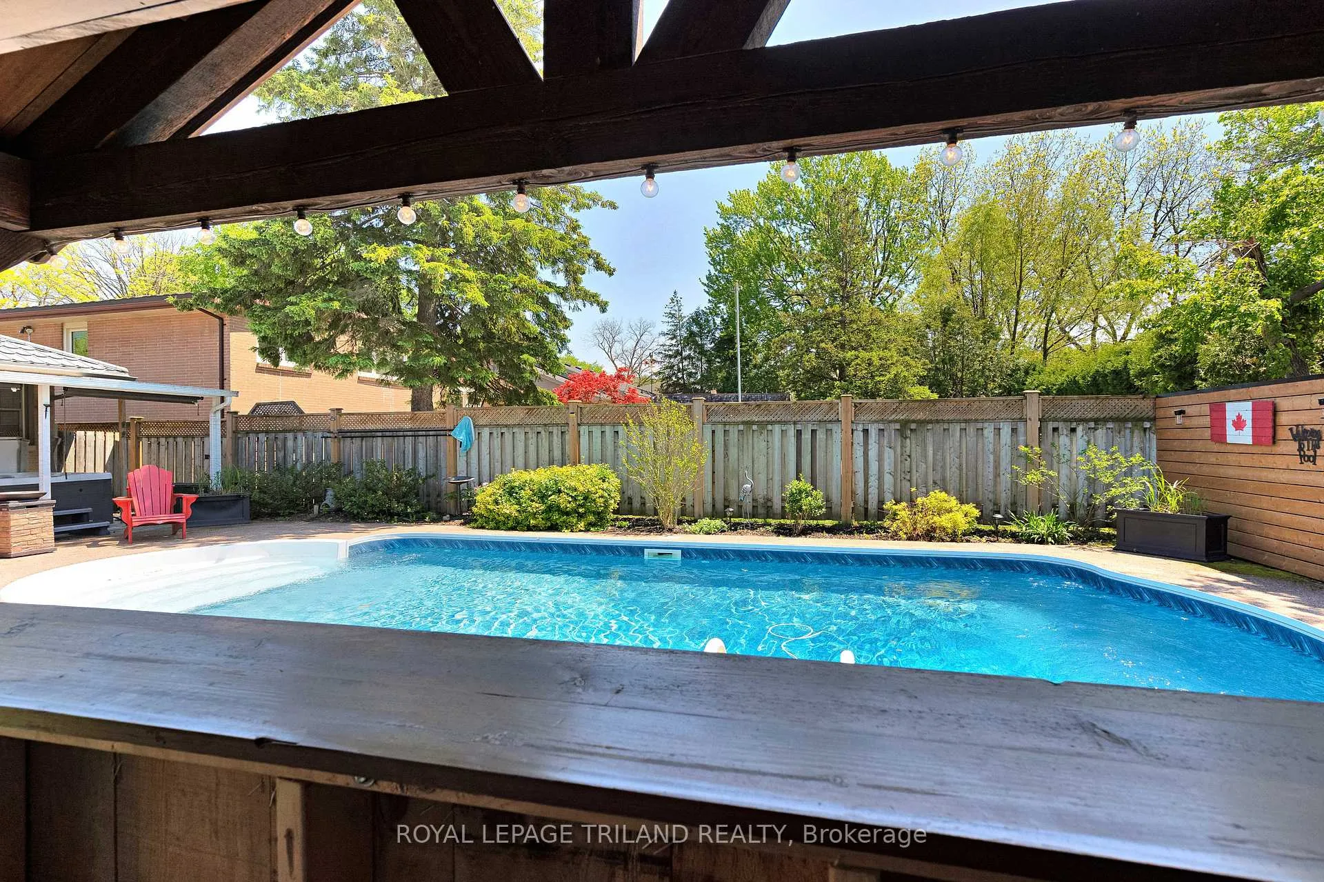 Photo 41 of 445 Ridout Street S, London, South G — HOMEH