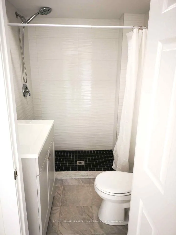 Photo 8 of Unit Lower, 85 Copeman Crescent, Barrie, Painswick North — HOMEH
