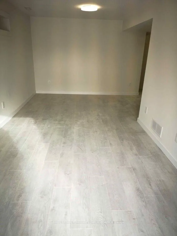 Photo 10 of Unit Lower, 85 Copeman Crescent, Barrie, Painswick North — HOMEH