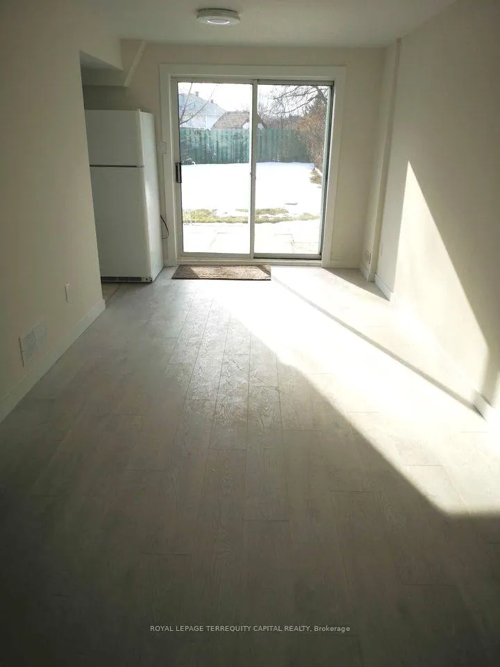 Photo 12 of Unit Lower, 85 Copeman Crescent, Barrie, Painswick North — HOMEH