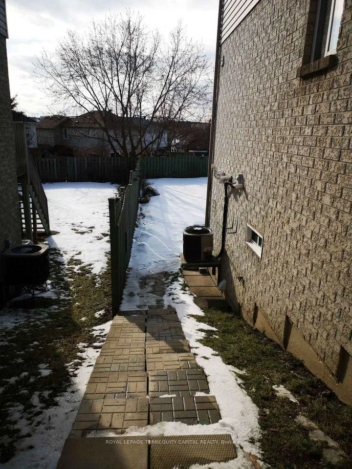 Photo 14 of Unit Lower, 85 Copeman Crescent, Barrie, Painswick North — HOMEH