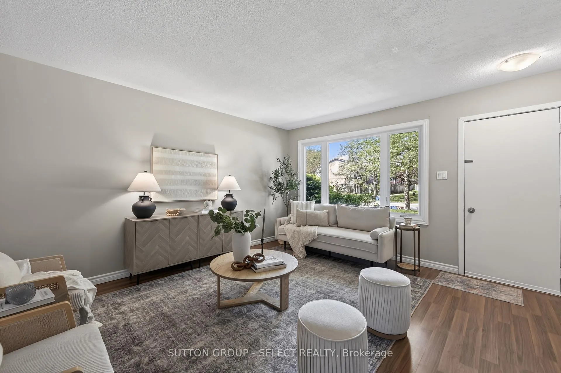 Photo 2 of Unit 7, 884 Notre Dame Drive, London, South O — HOMEH