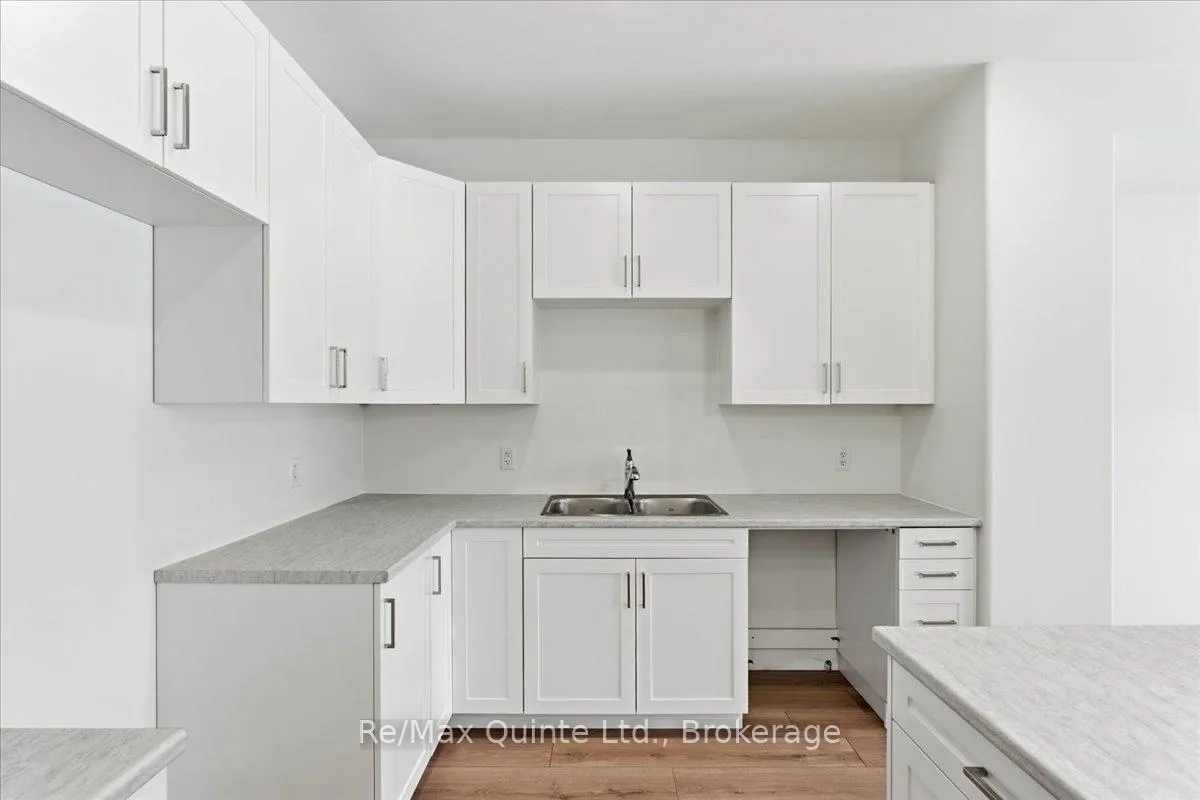 Photo 12 of 101 Buchanan Avenue, Prince Edward County, North Marysburg Ward — HOMEH