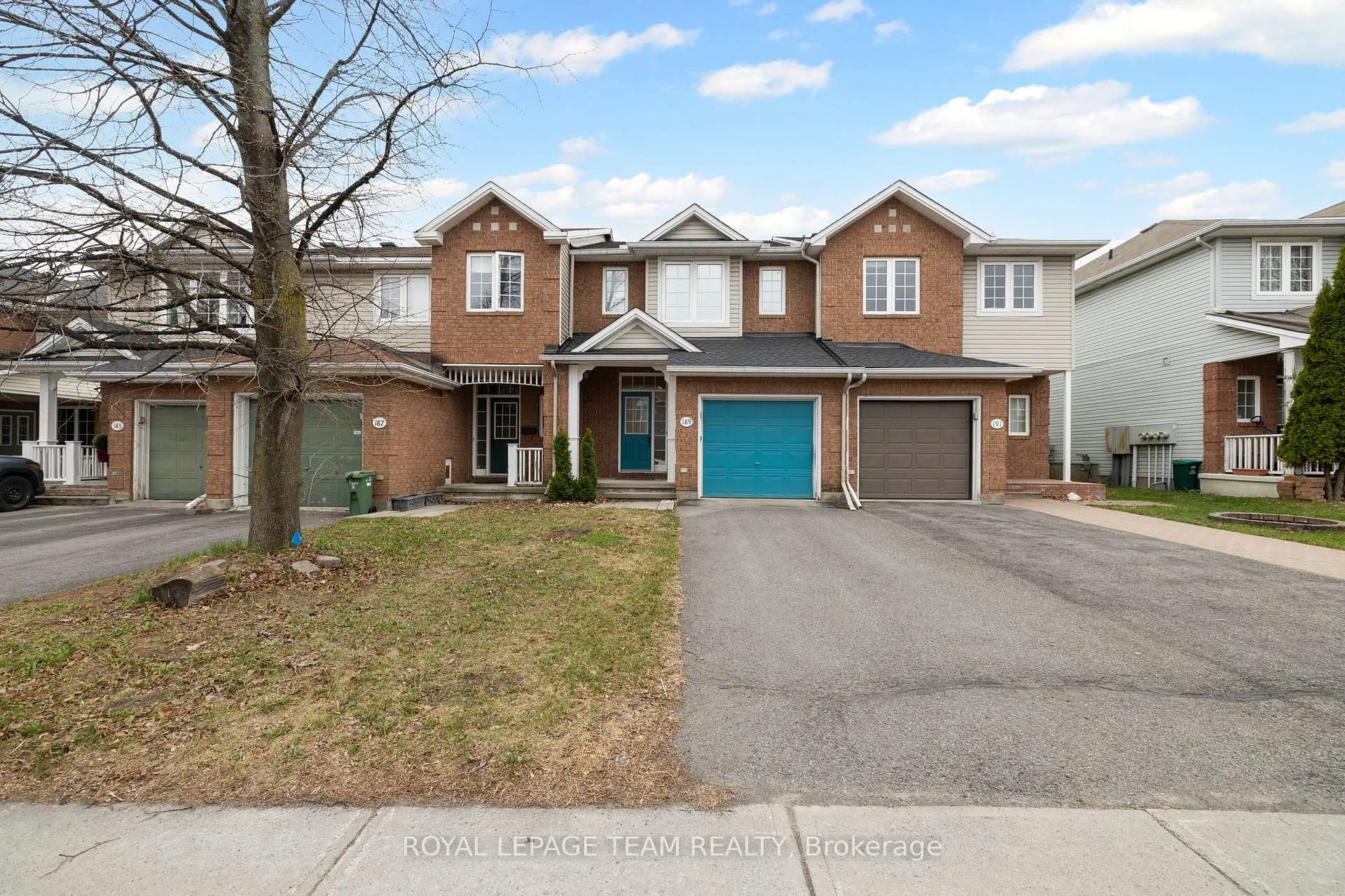 Front of 189 Gray Crescent