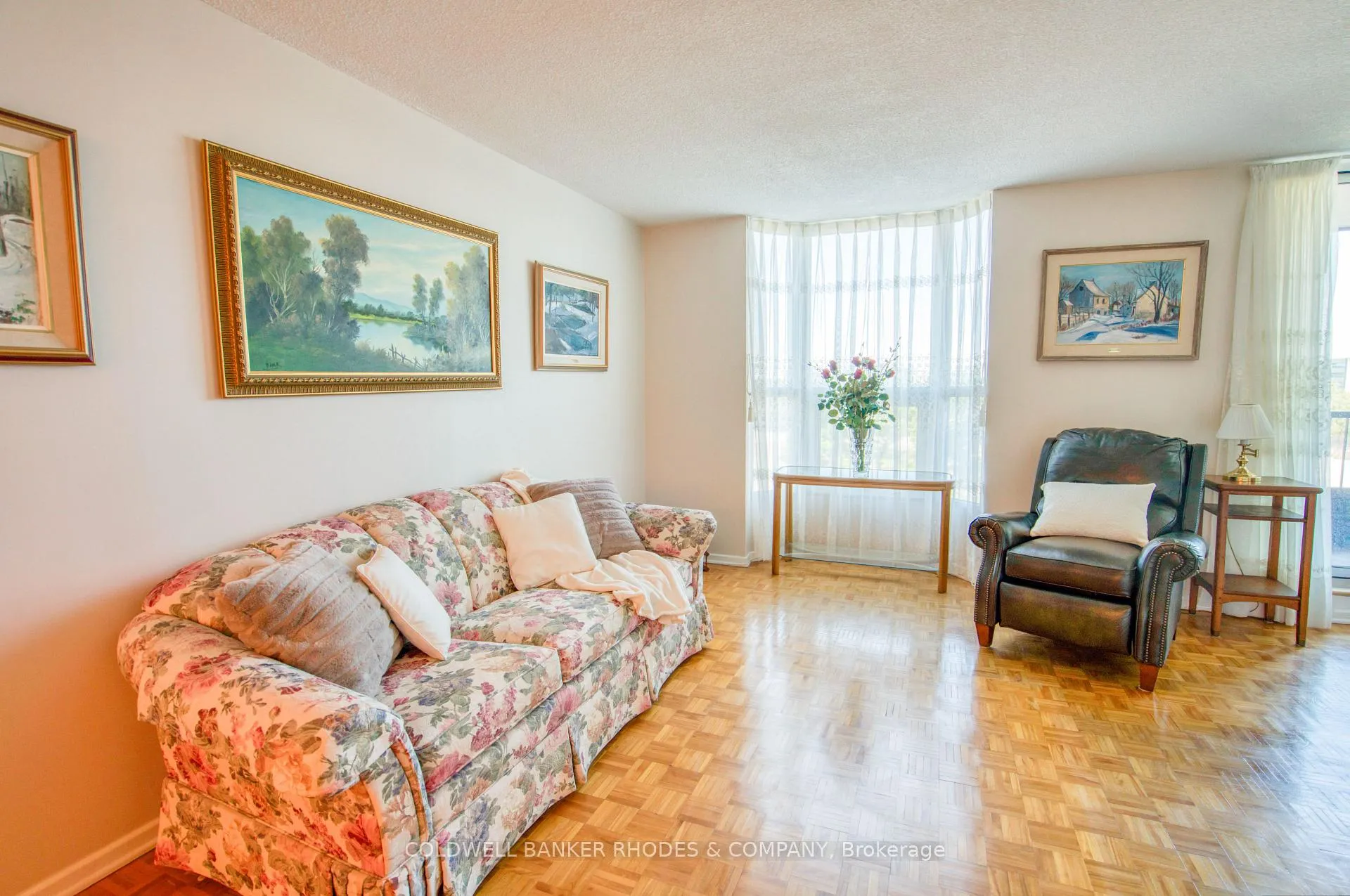 Photo 11 of Unit 303, 2951 Riverside Drive, Ottawa, Mooneys Bay/Riverside Park — HOMEH