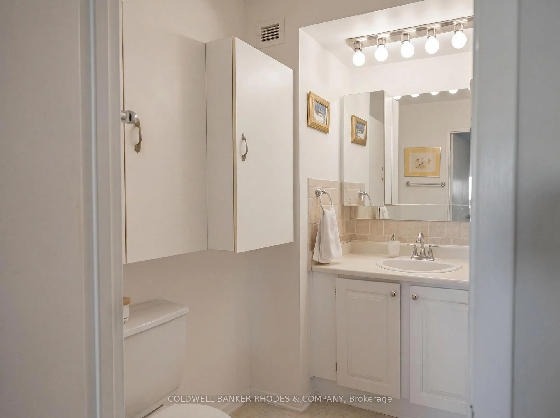 Photo 13 of Unit 303, 2951 Riverside Drive, Ottawa, Mooneys Bay/Riverside Park — HOMEH
