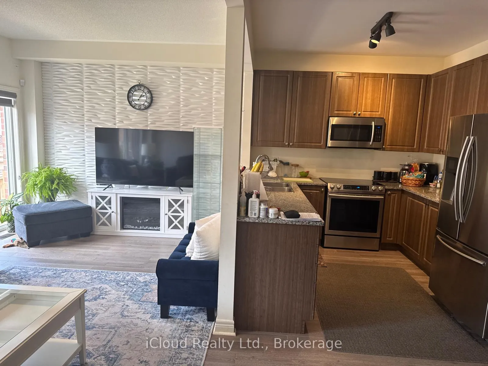 Photo 14 of 501 Downes Jackson Heights, Milton, Harrison — HOMEH