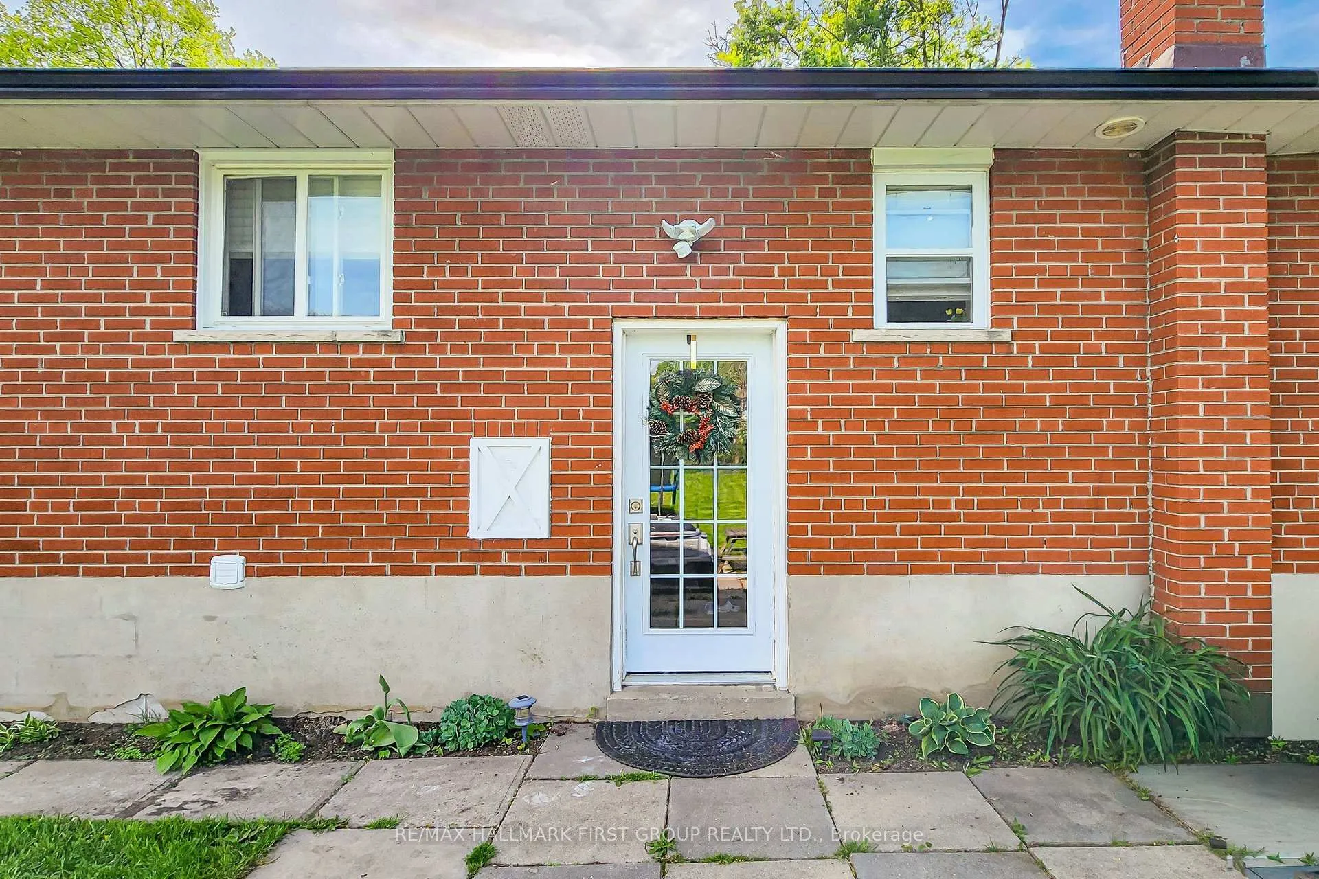 Photo 13 of 117 Bell Drive, Whitby, Lynde Creek — HOMEH