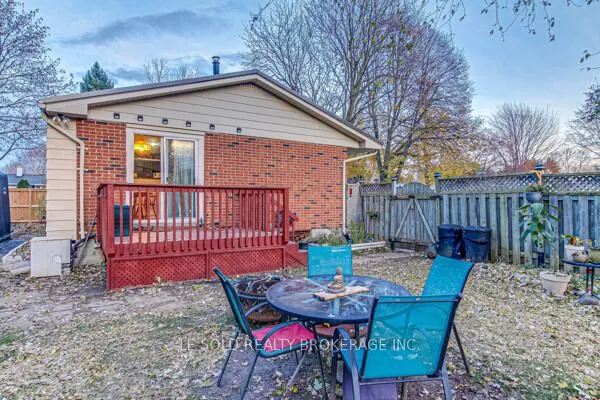 Photo 16 of Unit Upper Unit, 1653 Milestone Road, London, North A — HOMEH