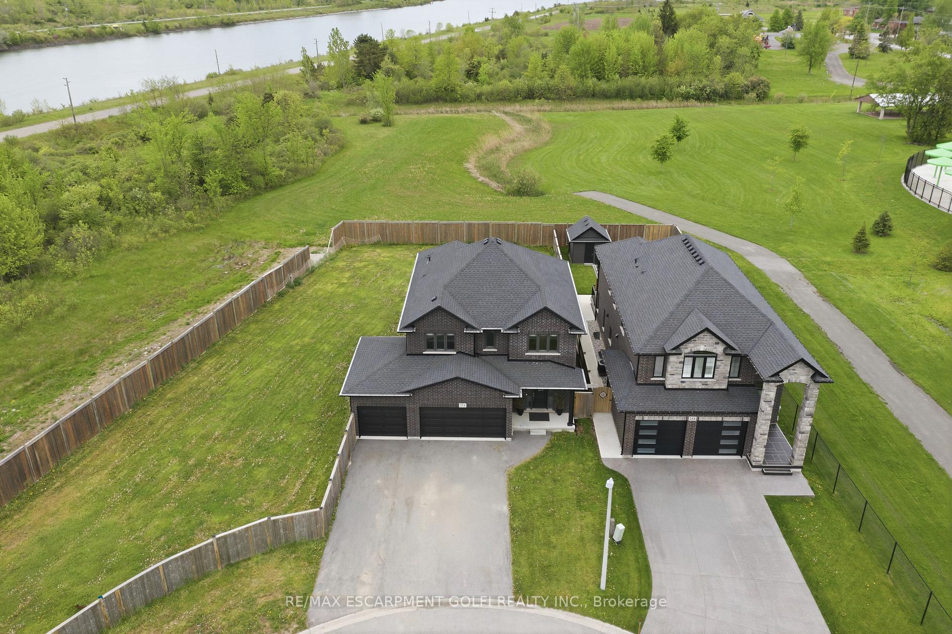 Photo 1 of 374 Viger Drive S, Welland, Lincoln/Crowland — HOMEH