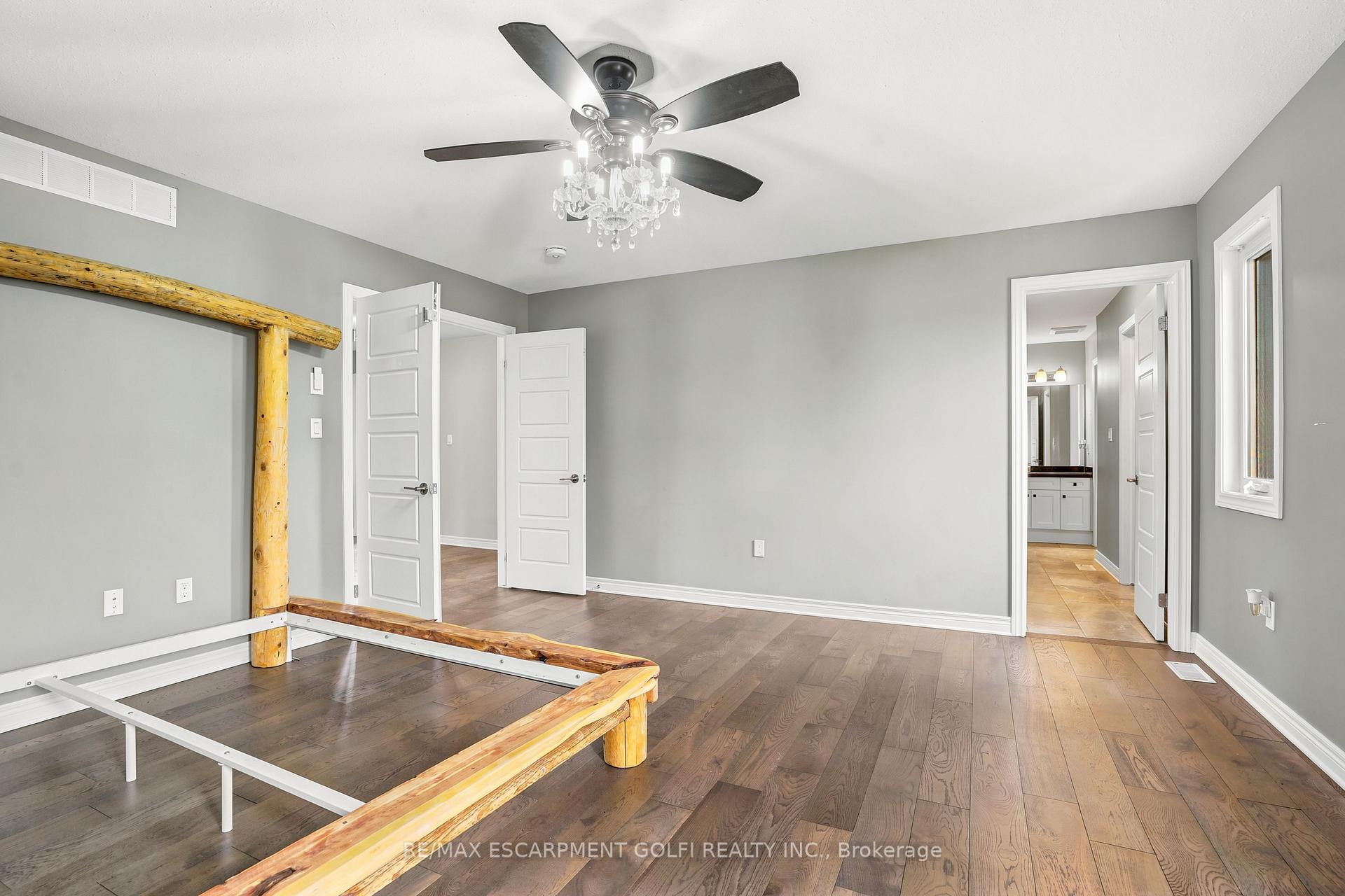 Photo 18 of 374 Viger Drive S, Welland, Lincoln/Crowland — HOMEH