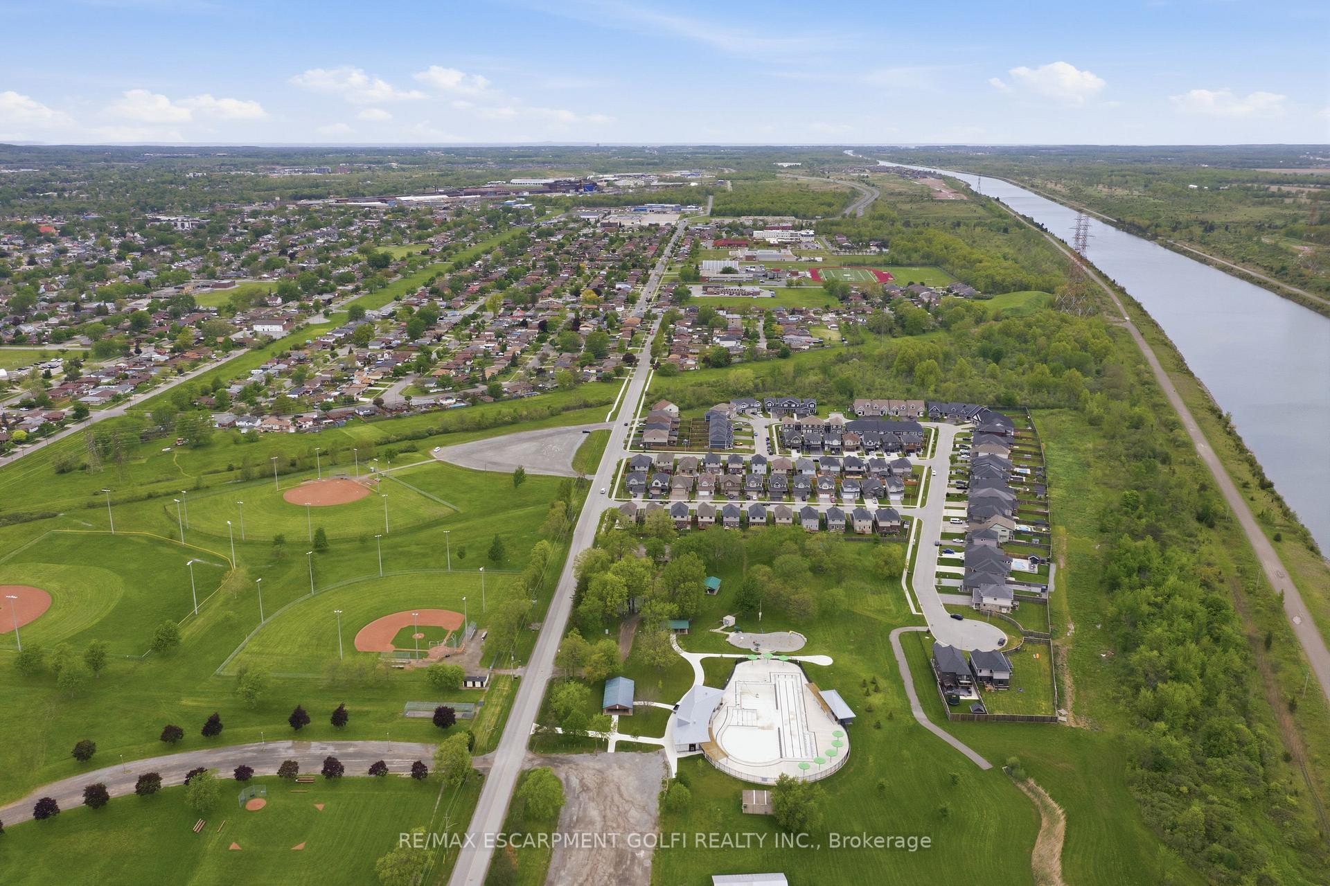 Photo 45 of 374 Viger Drive S, Welland, Lincoln/Crowland — HOMEH