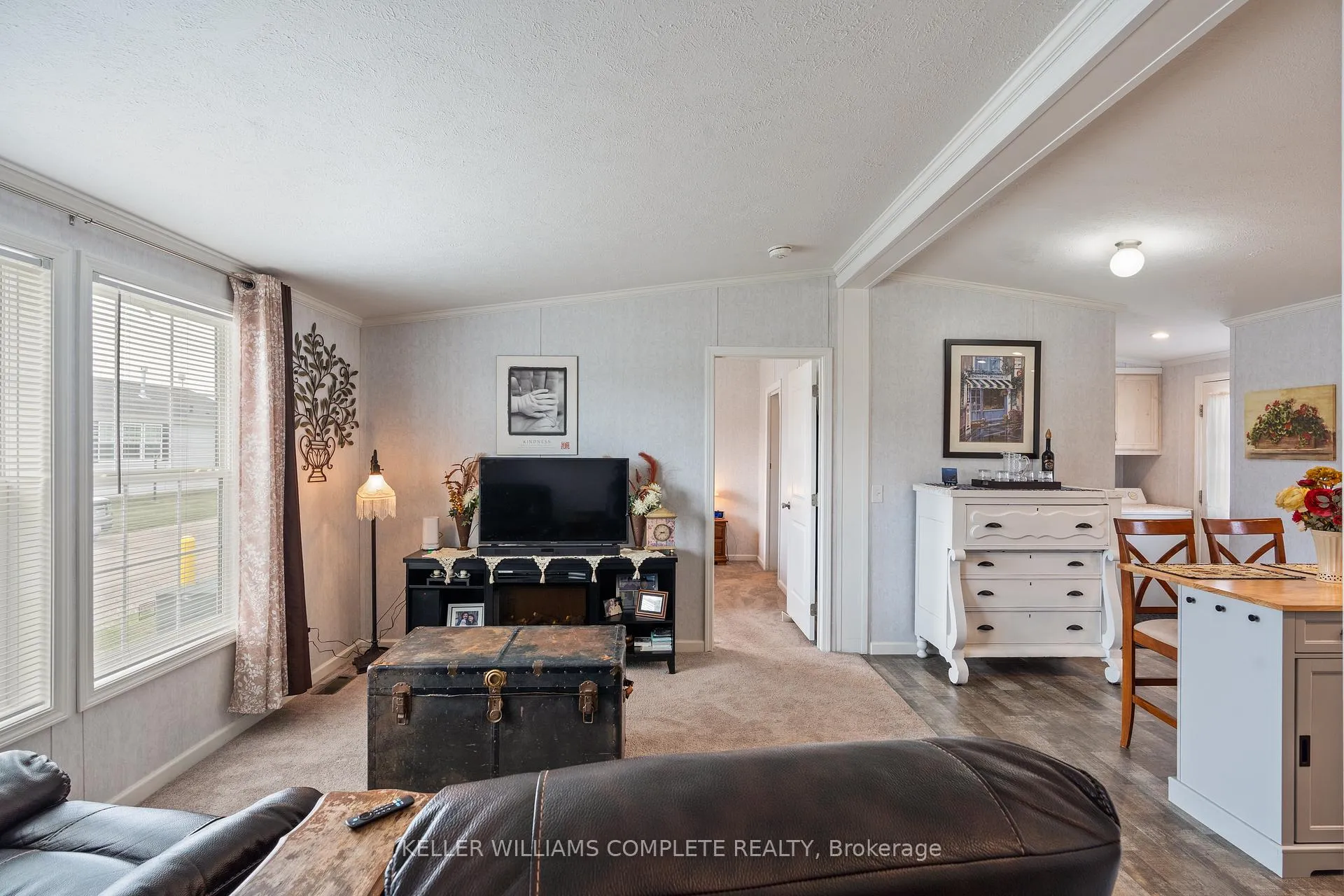 Photo 3 of 22 Copper Beech Drive, Haldimand, Nanticoke — HOMEH
