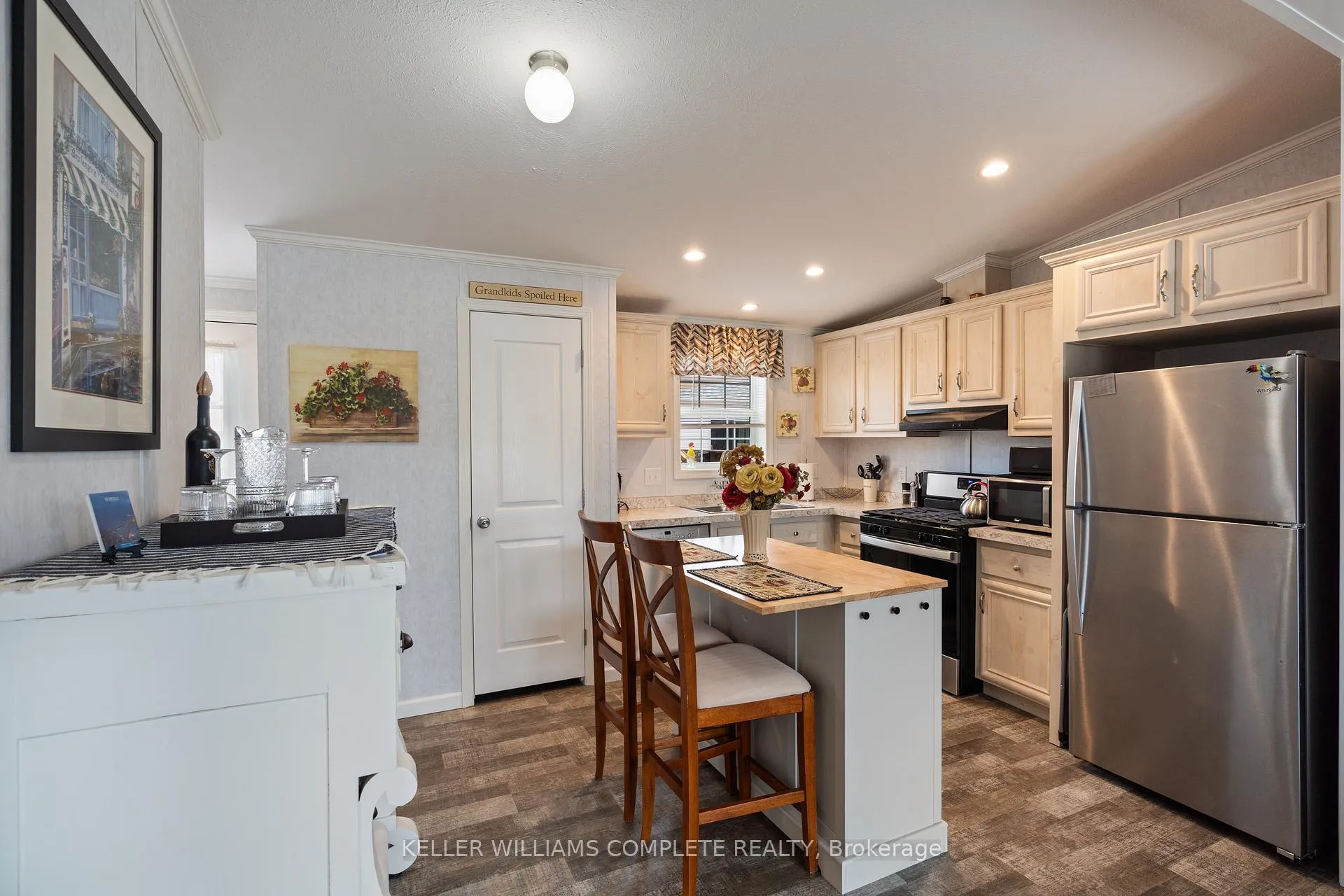 Photo 7 of 22 Copper Beech Drive, Haldimand, Nanticoke — HOMEH