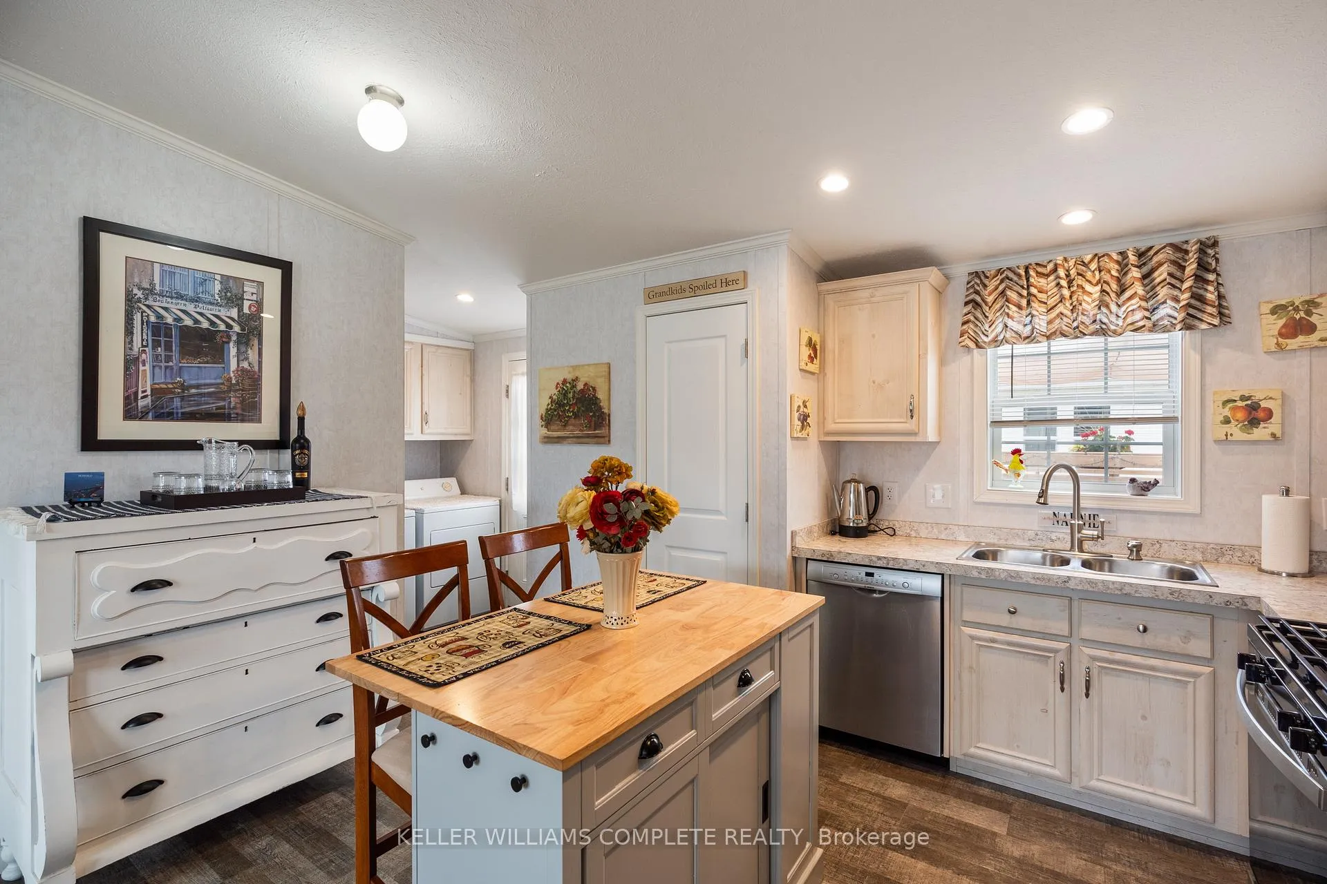 Photo 8 of 22 Copper Beech Drive, Haldimand, Nanticoke — HOMEH