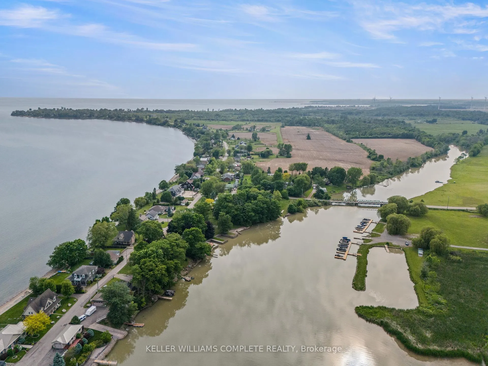Photo 26 of 22 Copper Beech Drive, Haldimand, Nanticoke — HOMEH