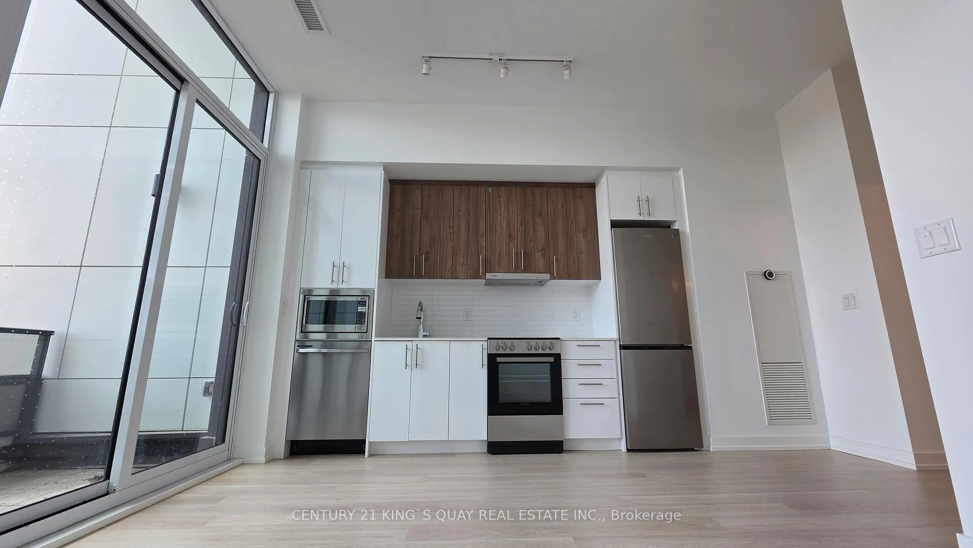 Photo 5 of Unit B-108, 9751 Markham Road, Markham, Greensborough — HOMEH