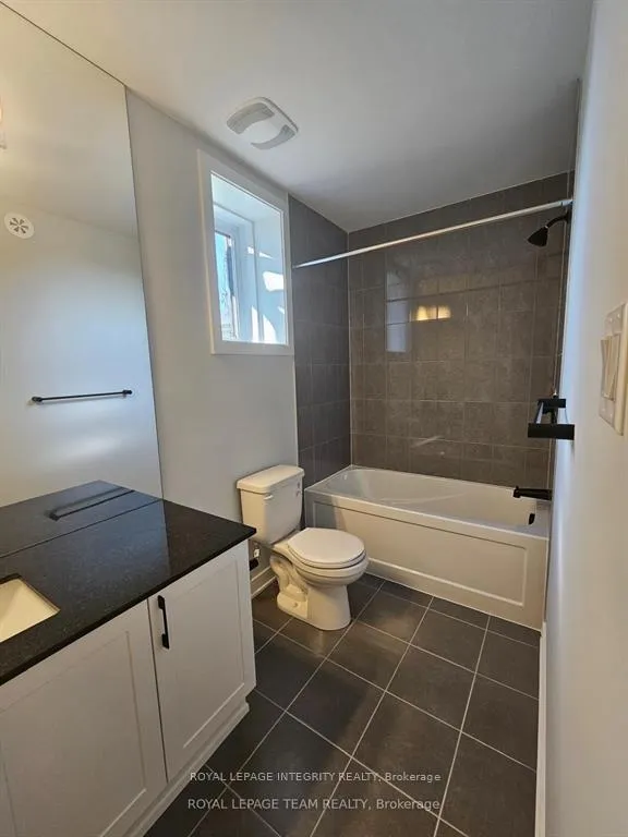 Photo 12 of 316 Mishi Private, Ottawa, CFB Rockcliffe and Area — HOMEH