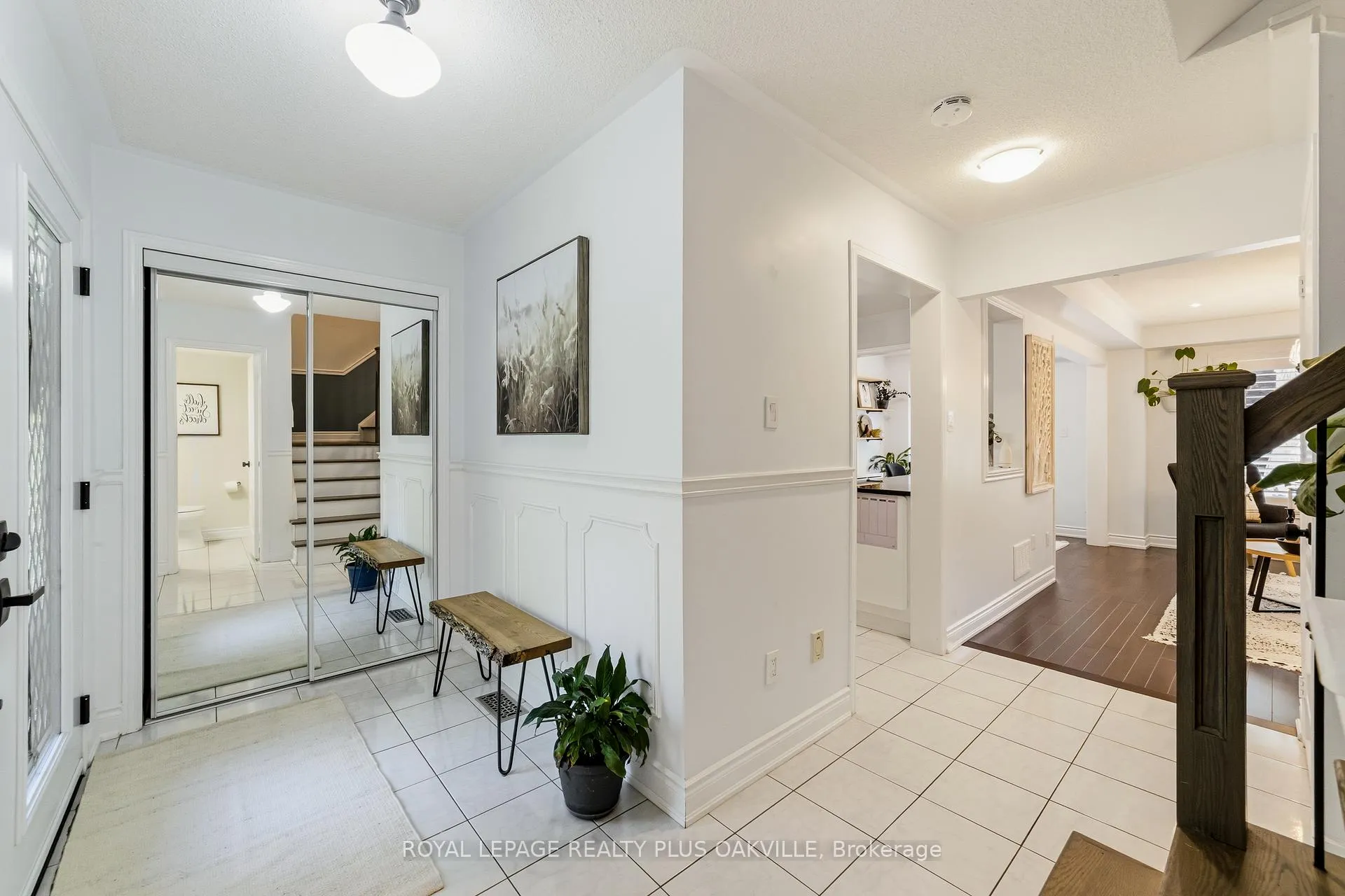 Photo 5 of 82 Fellowes Crescent, Hamilton, Waterdown — HOMEH