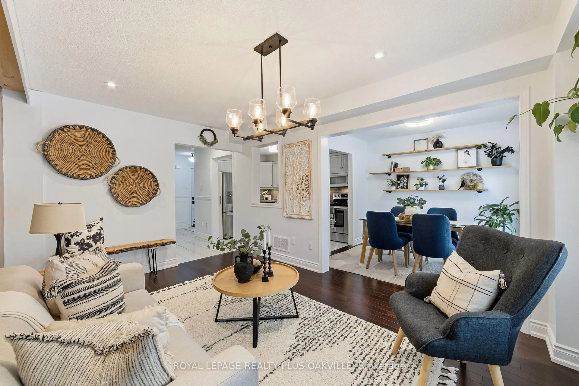 Photo 9 of 82 Fellowes Crescent, Hamilton, Waterdown — HOMEH