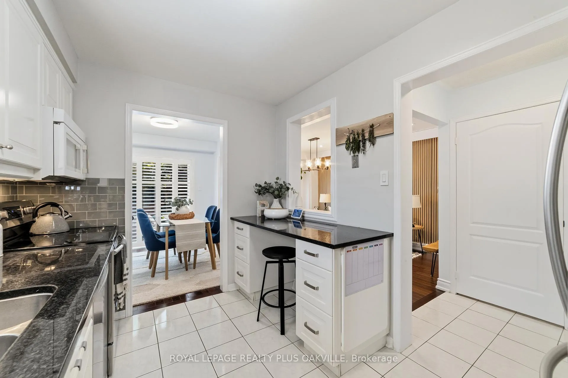 Photo 12 of 82 Fellowes Crescent, Hamilton, Waterdown — HOMEH
