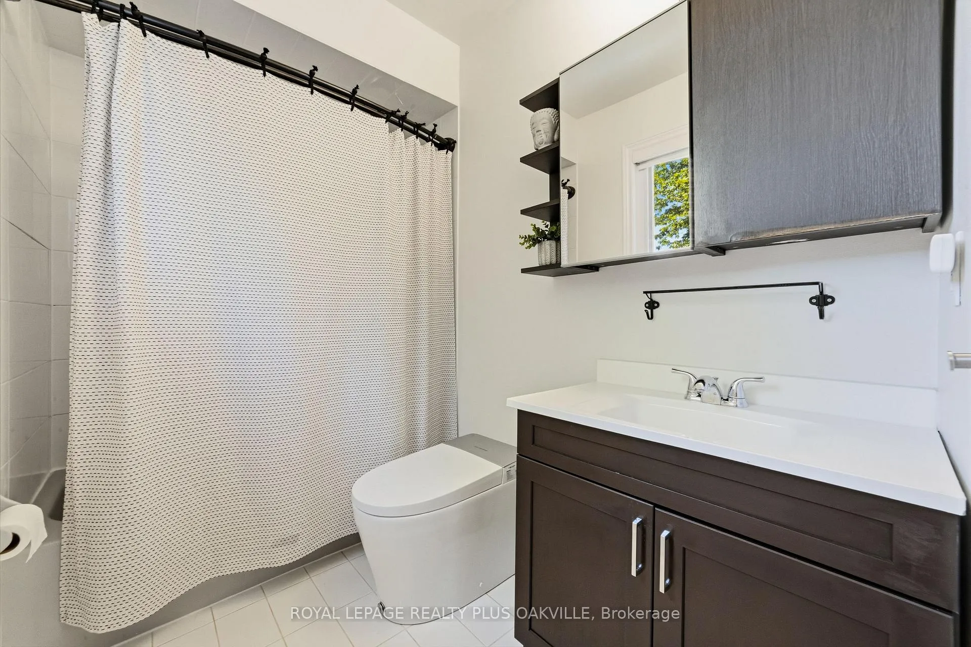 Photo 24 of 82 Fellowes Crescent, Hamilton, Waterdown — HOMEH