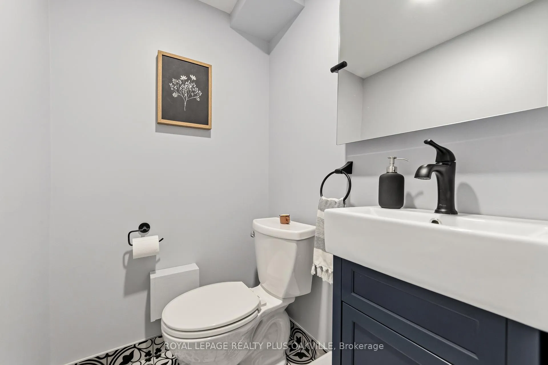 Photo 29 of 82 Fellowes Crescent, Hamilton, Waterdown — HOMEH