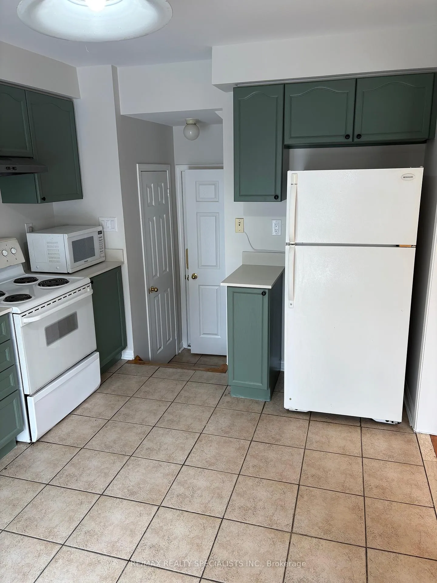 Photo 3 of 440 Bundy Drive, Milton, Clarke — HOMEH