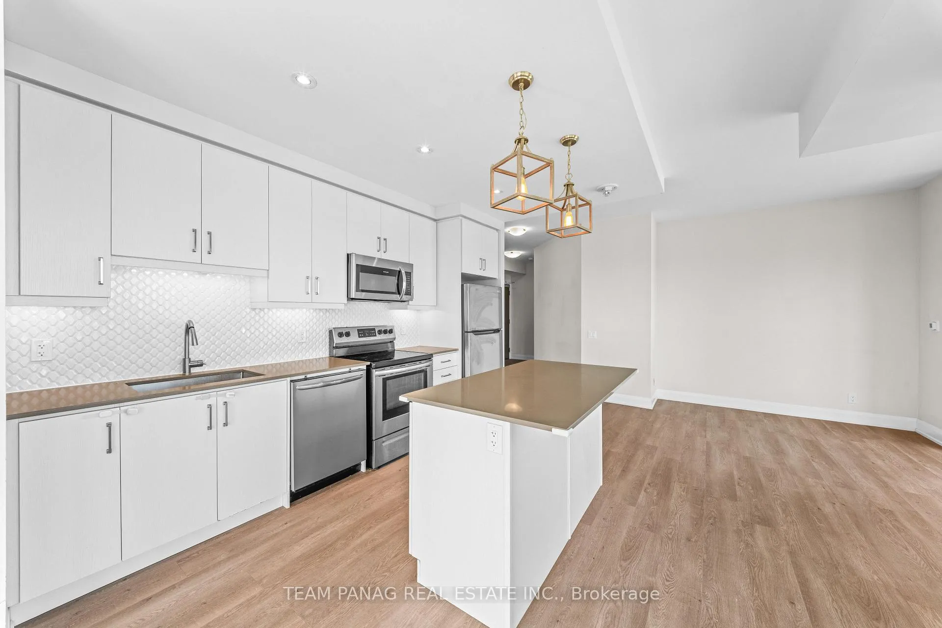 Photo 8 of Unit 1406, 15 Lynch Street, Brampton, Downtown Brampton — HOMEH