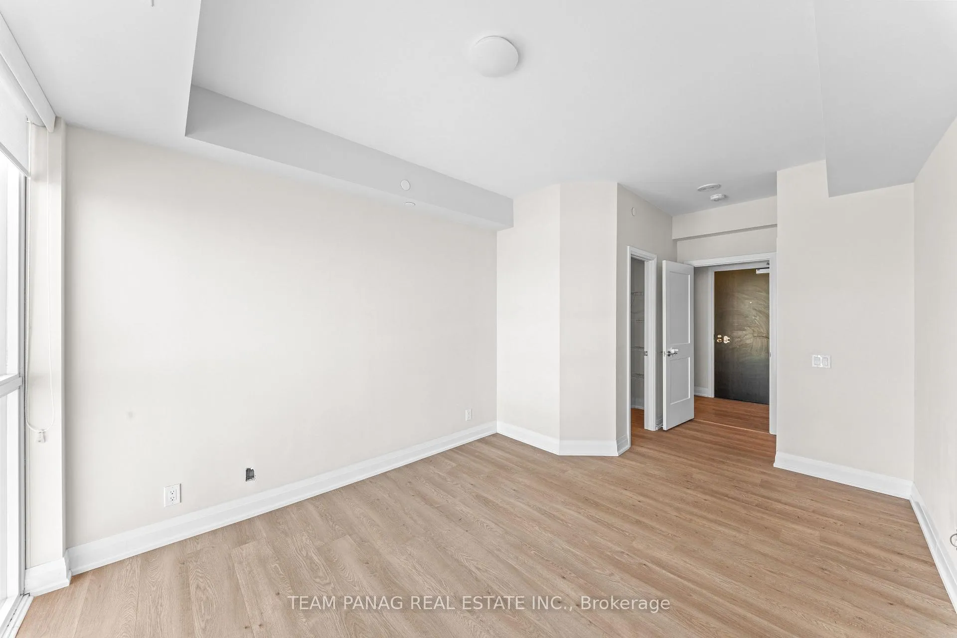 Photo 12 of Unit 1406, 15 Lynch Street, Brampton, Downtown Brampton — HOMEH