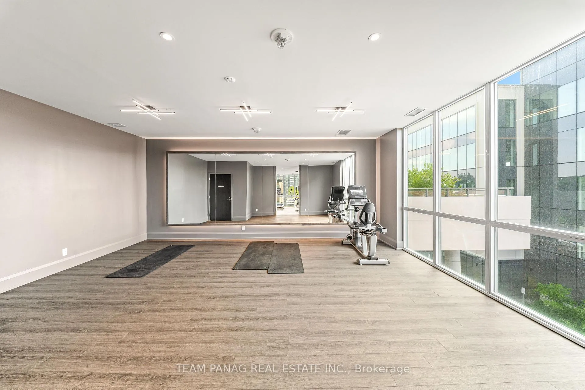 Photo 22 of Unit 1406, 15 Lynch Street, Brampton, Downtown Brampton — HOMEH