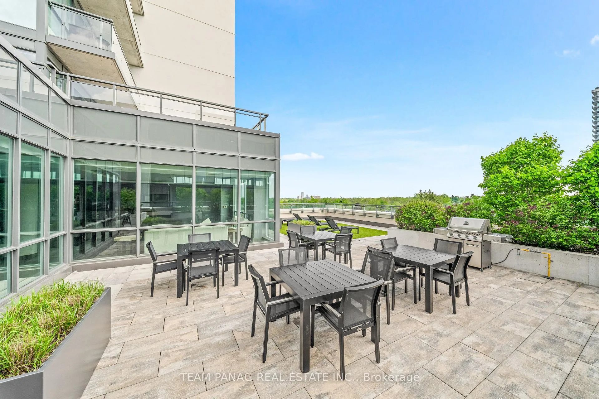 Photo 24 of Unit 1406, 15 Lynch Street, Brampton, Downtown Brampton — HOMEH