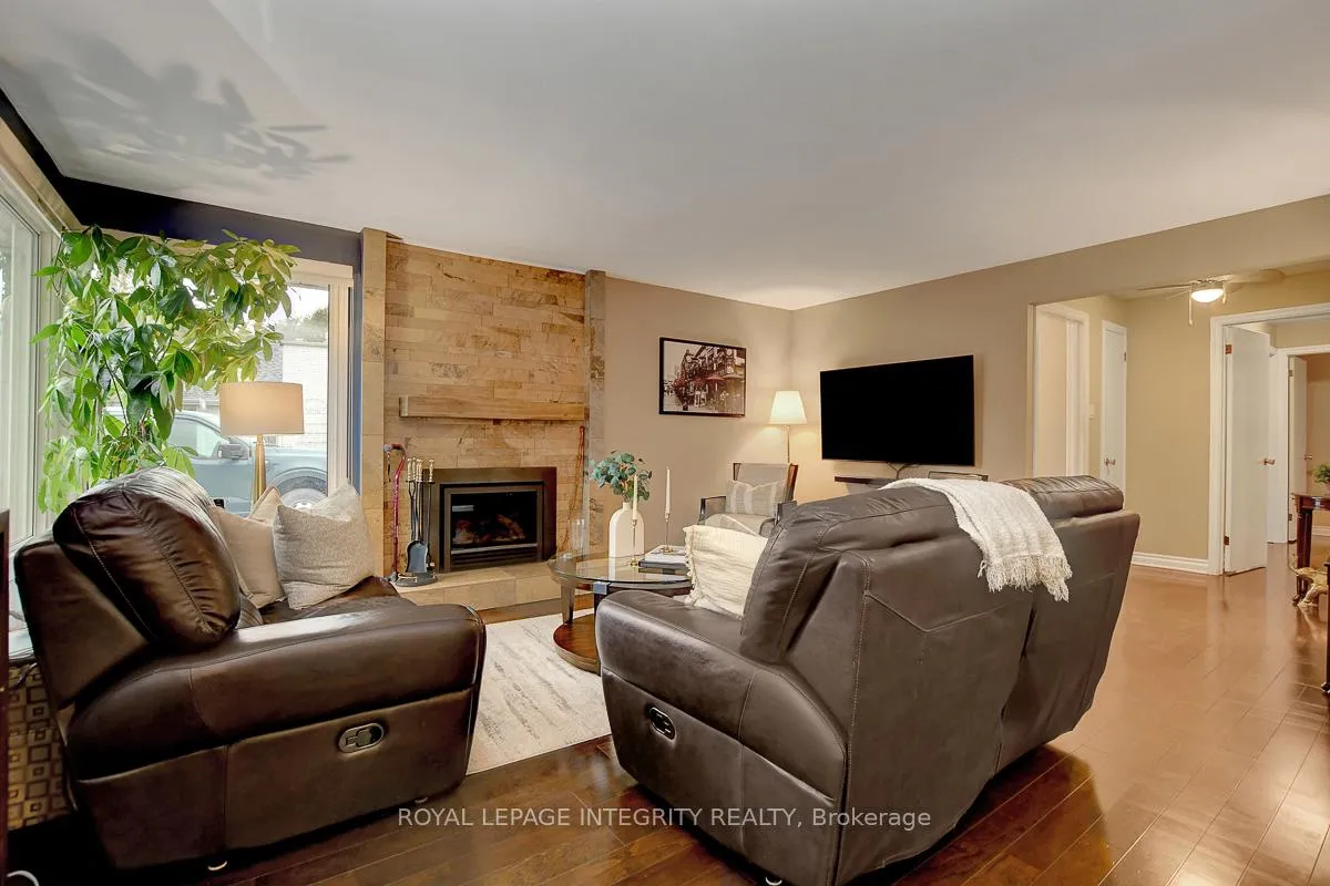 Photo 7 of 27 Birchview Road, Ottawa, Meadowlands/St. Claire Gardens — HOMEH