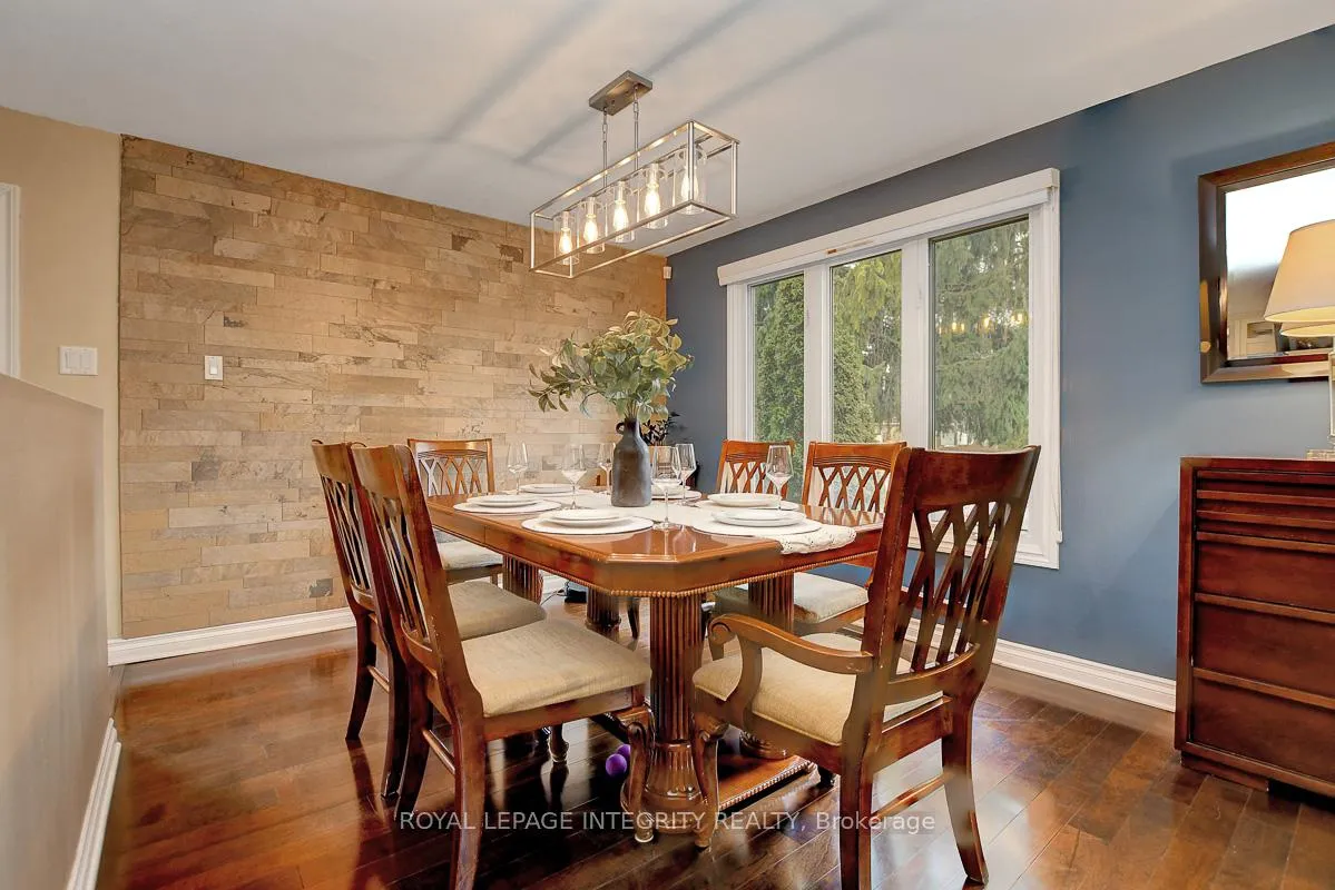Photo 10 of 27 Birchview Road, Ottawa, Meadowlands/St. Claire Gardens — HOMEH