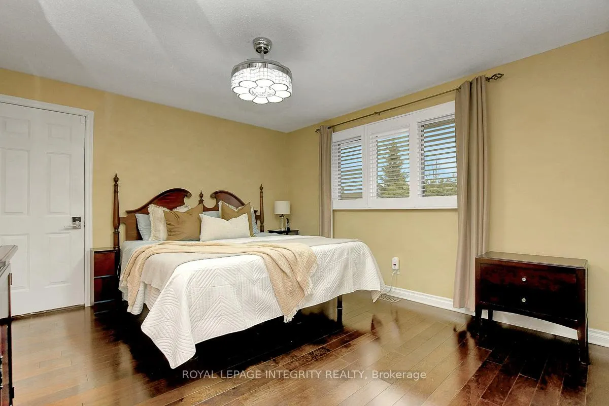 Photo 19 of 27 Birchview Road, Ottawa, Meadowlands/St. Claire Gardens — HOMEH