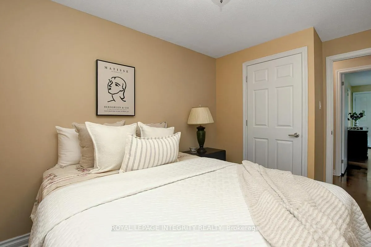 Photo 25 of 27 Birchview Road, Ottawa, Meadowlands/St. Claire Gardens — HOMEH