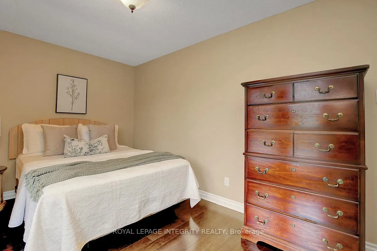 Photo 28 of 27 Birchview Road, Ottawa, Meadowlands/St. Claire Gardens — HOMEH