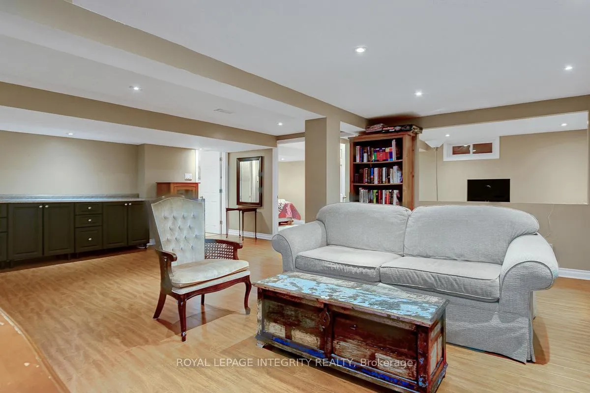Photo 35 of 27 Birchview Road, Ottawa, Meadowlands/St. Claire Gardens — HOMEH