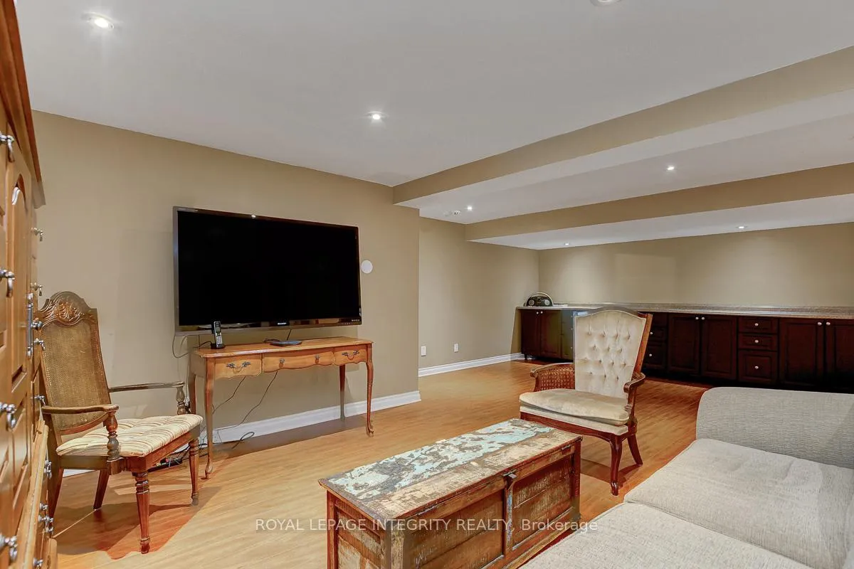 Photo 36 of 27 Birchview Road, Ottawa, Meadowlands/St. Claire Gardens — HOMEH