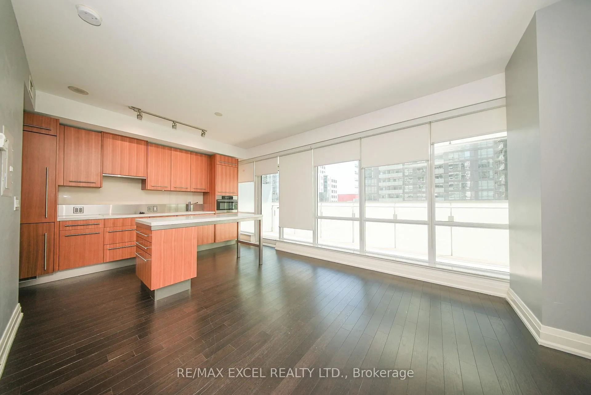 Photo 3 of Unit 1802, 80 John Street, Toronto, Waterfront Communities — HOMEH