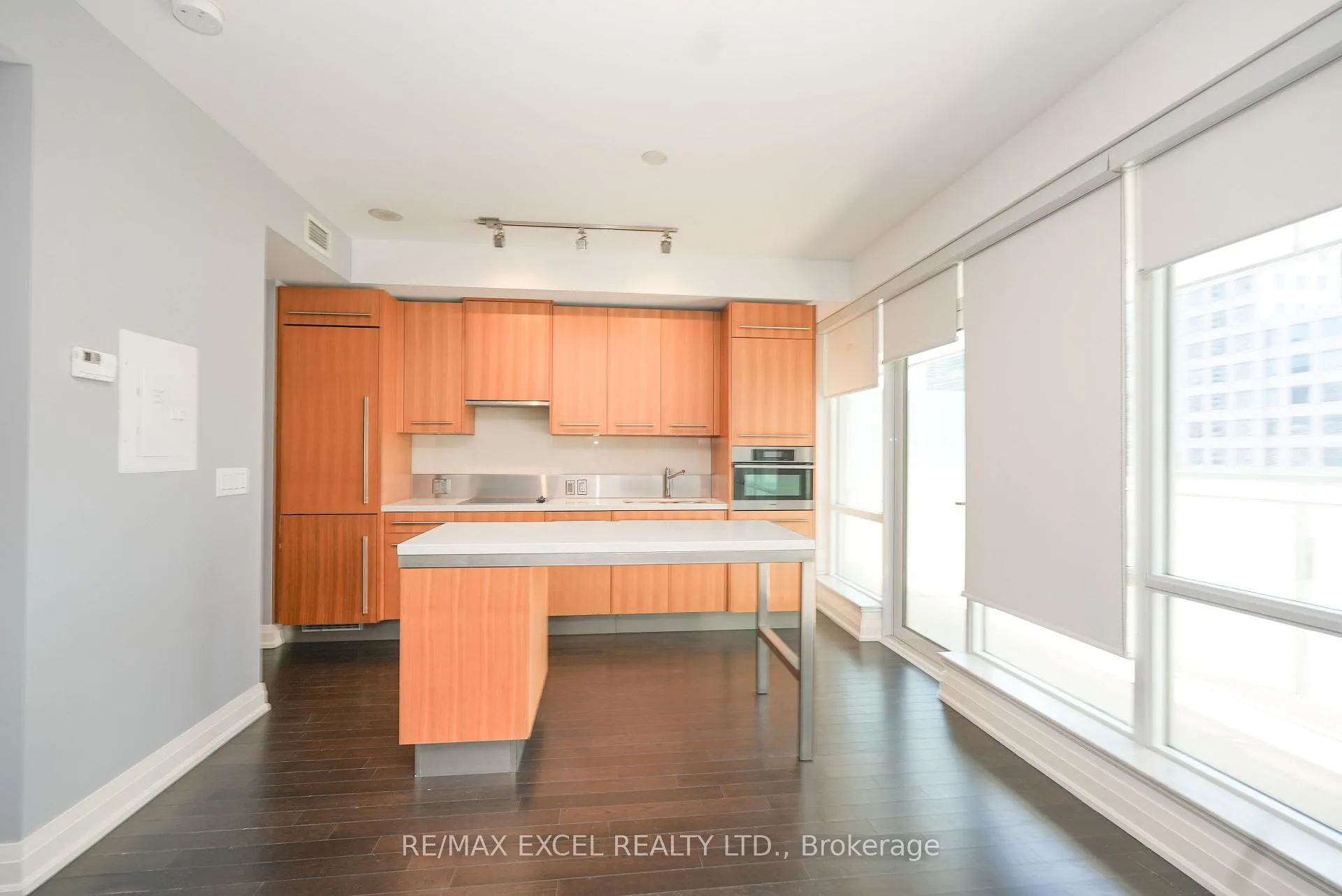 Photo 4 of Unit 1802, 80 John Street, Toronto, Waterfront Communities — HOMEH