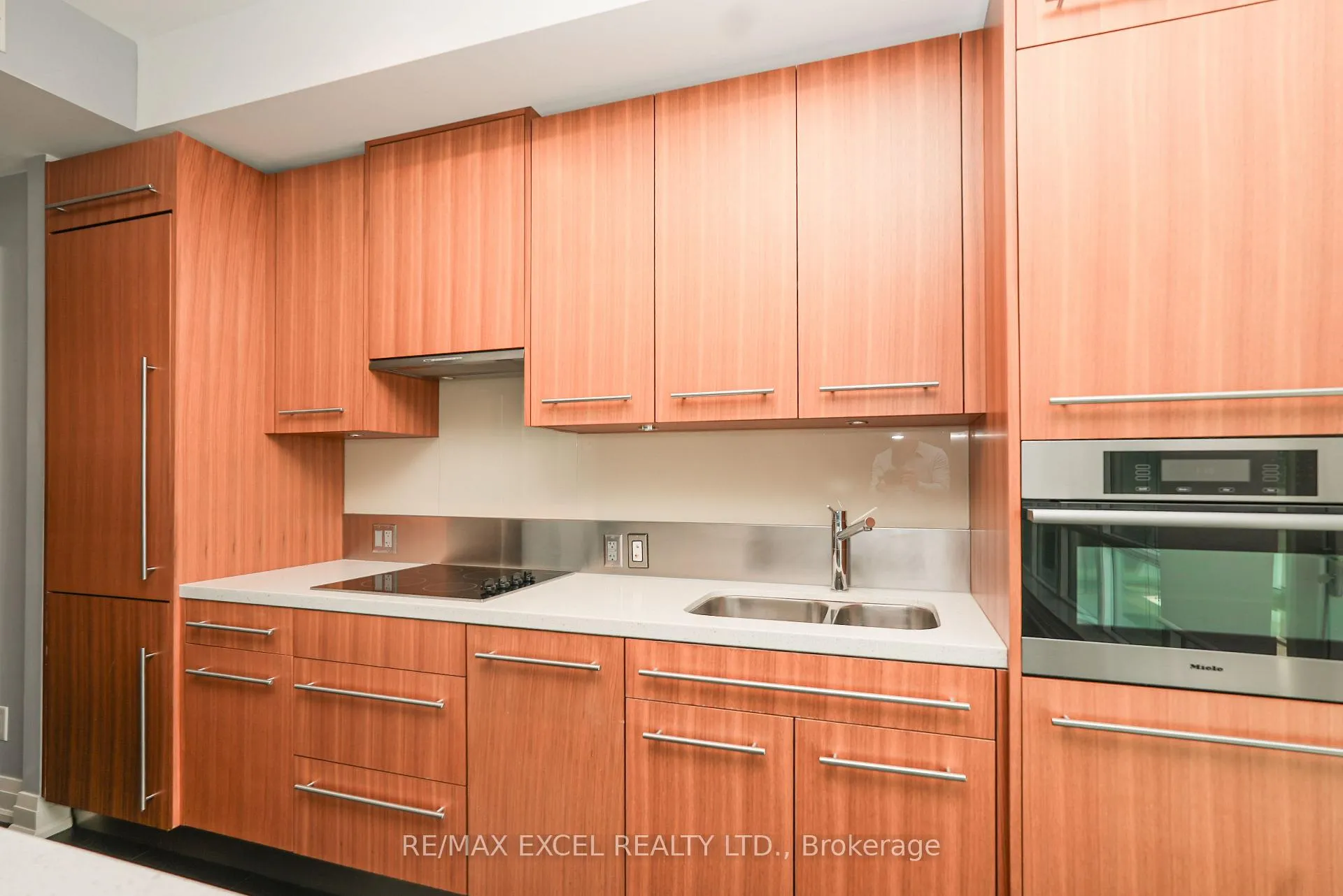 Photo 10 of Unit 1802, 80 John Street, Toronto, Waterfront Communities — HOMEH