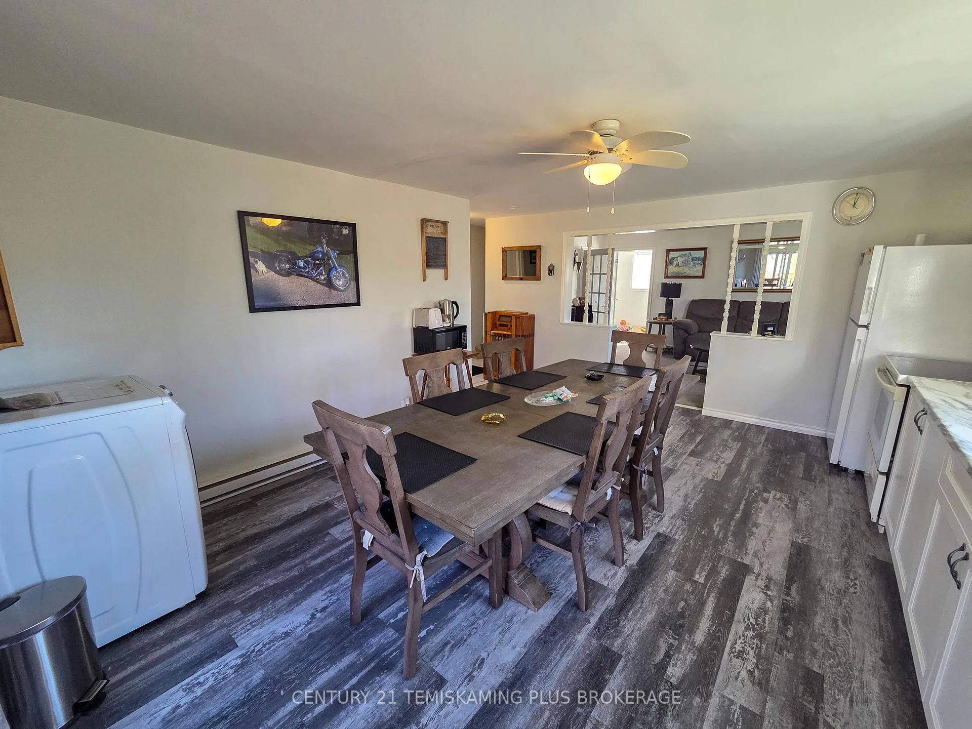 Photo 6 of 374886 11B Highway, Cobalt — HOMEH