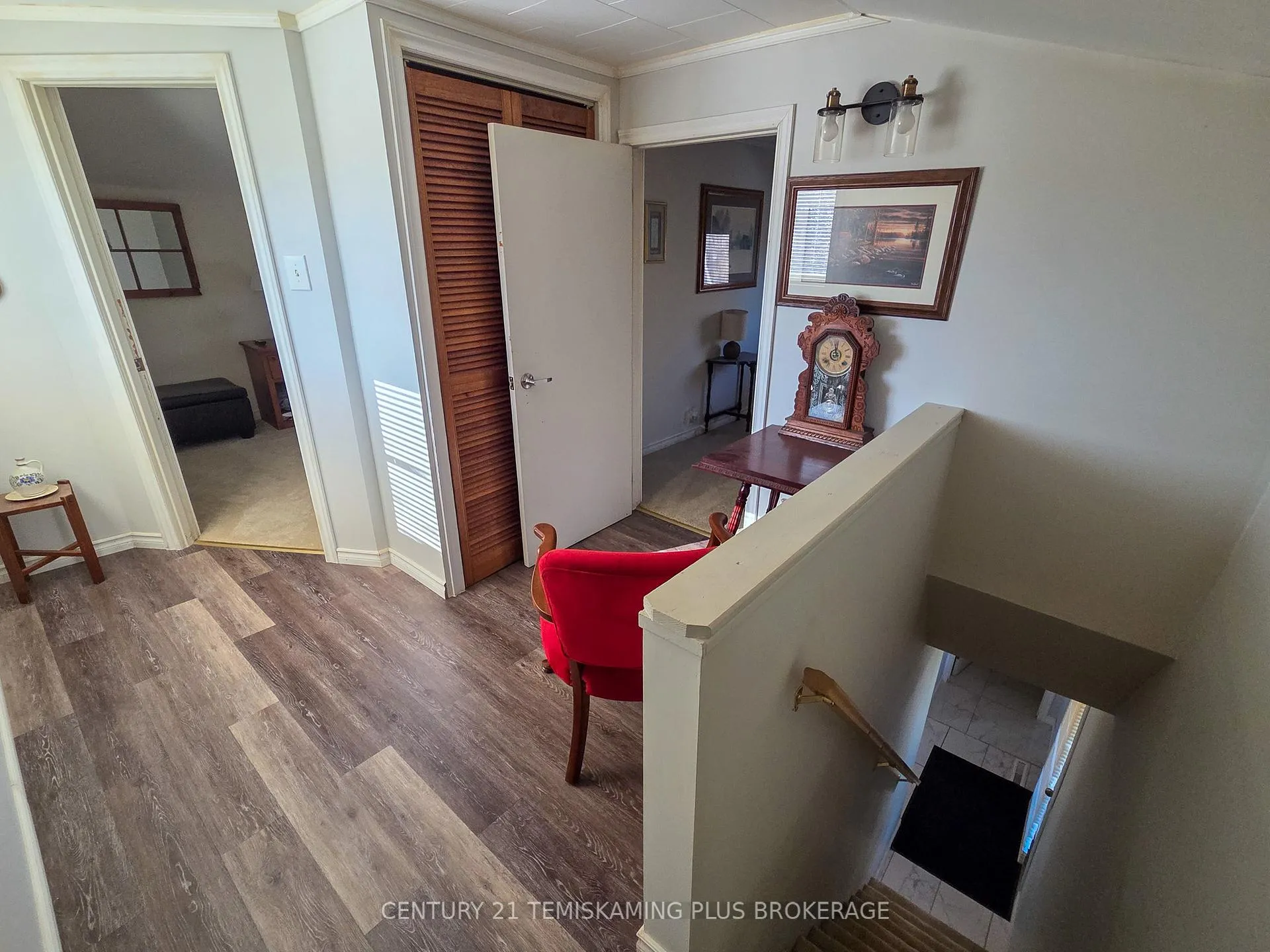 Photo 12 of 374886 11B Highway, Cobalt — HOMEH