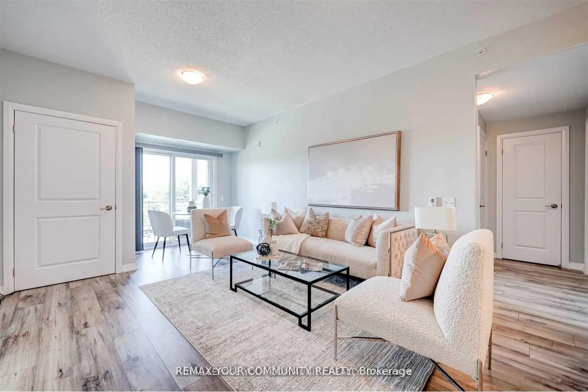 Photo 7 of Unit 304, 295 Cundles Road, Barrie, Little Lake — HOMEH