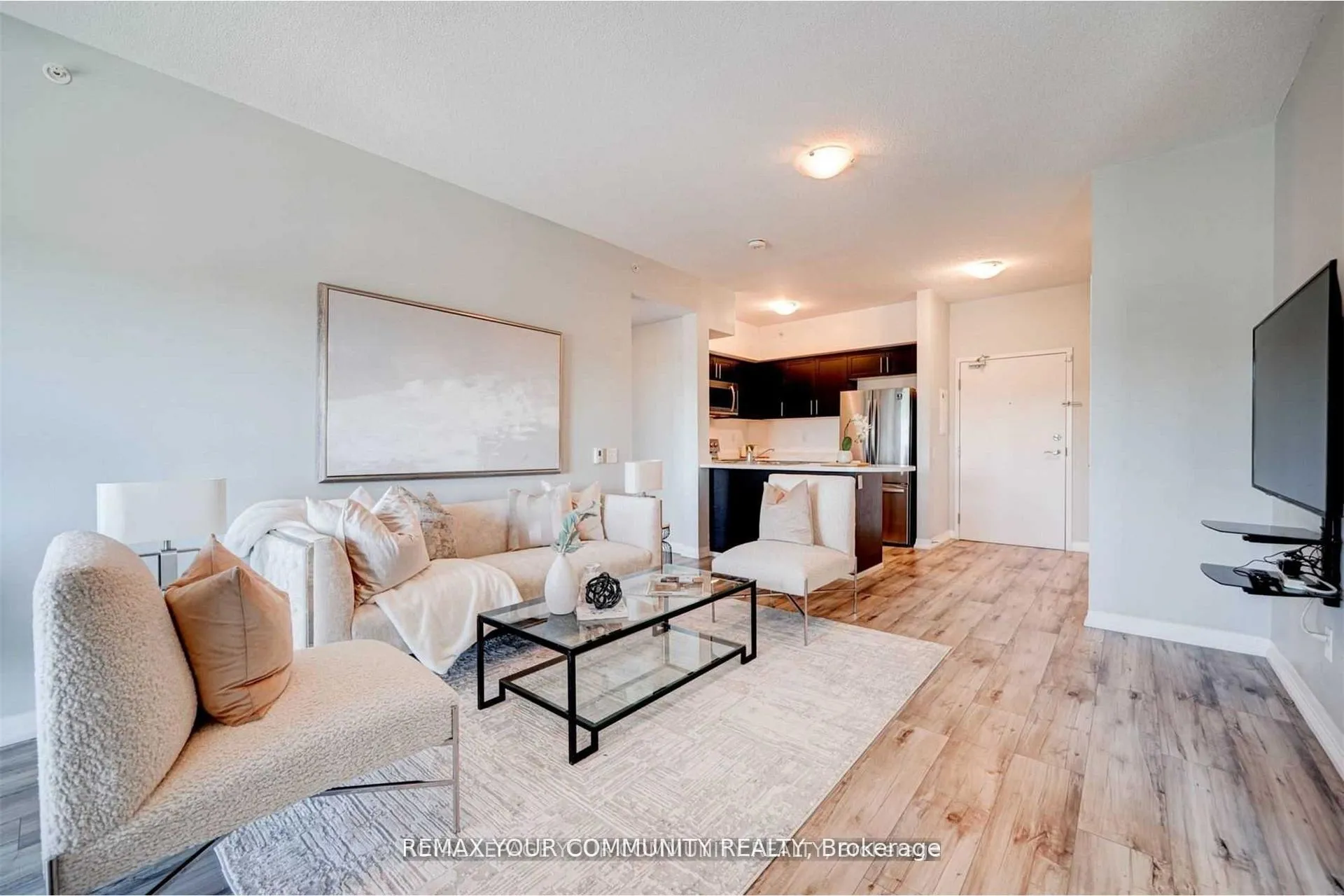 Photo 11 of Unit 304, 295 Cundles Road, Barrie, Little Lake — HOMEH