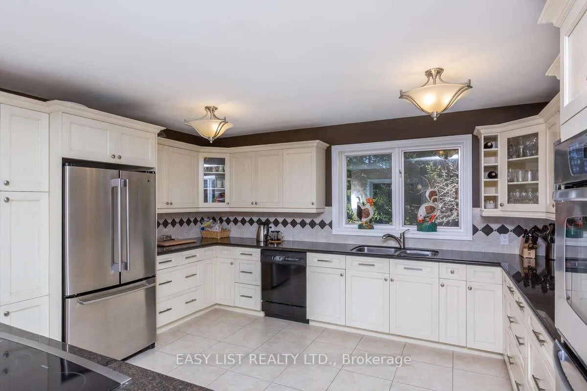Photo 11 of 5 Worden View, Halton Hills, Rural Halton Hills — HOMEH