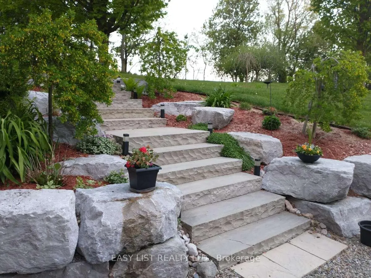 Photo 34 of 5 Worden View, Halton Hills, Rural Halton Hills — HOMEH