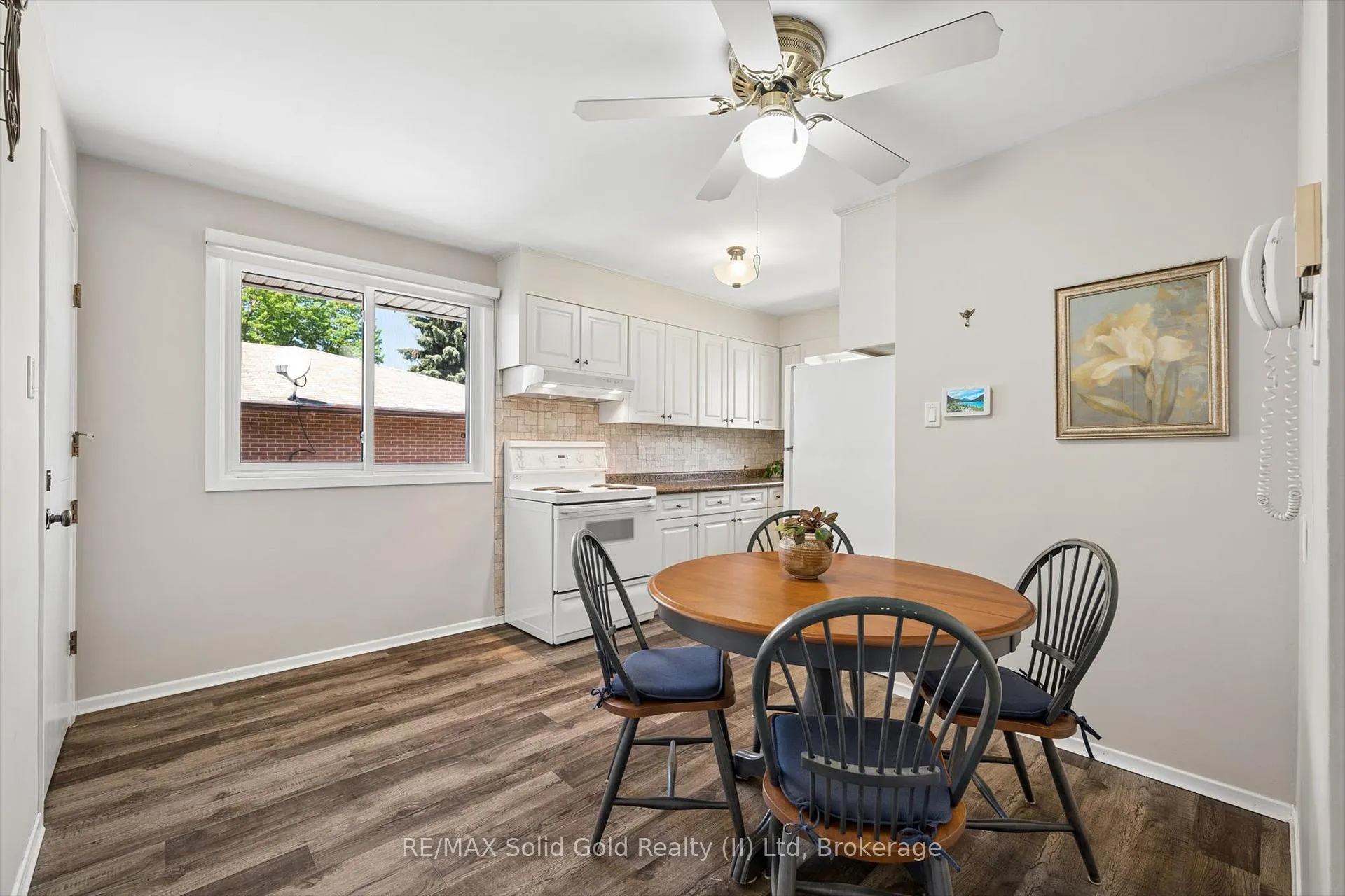 Photo 6 of 105 Silverspring Crescent, Kitchener — HOMEH